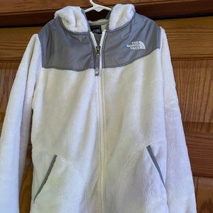 Women’s Fuzzy Zip Up Sweatshirt